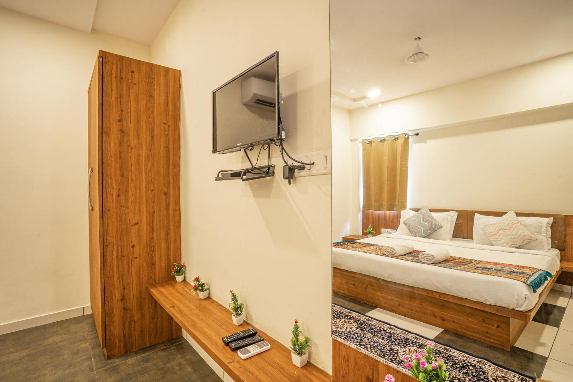 Hotel Naman Udaipur Extérieur photo