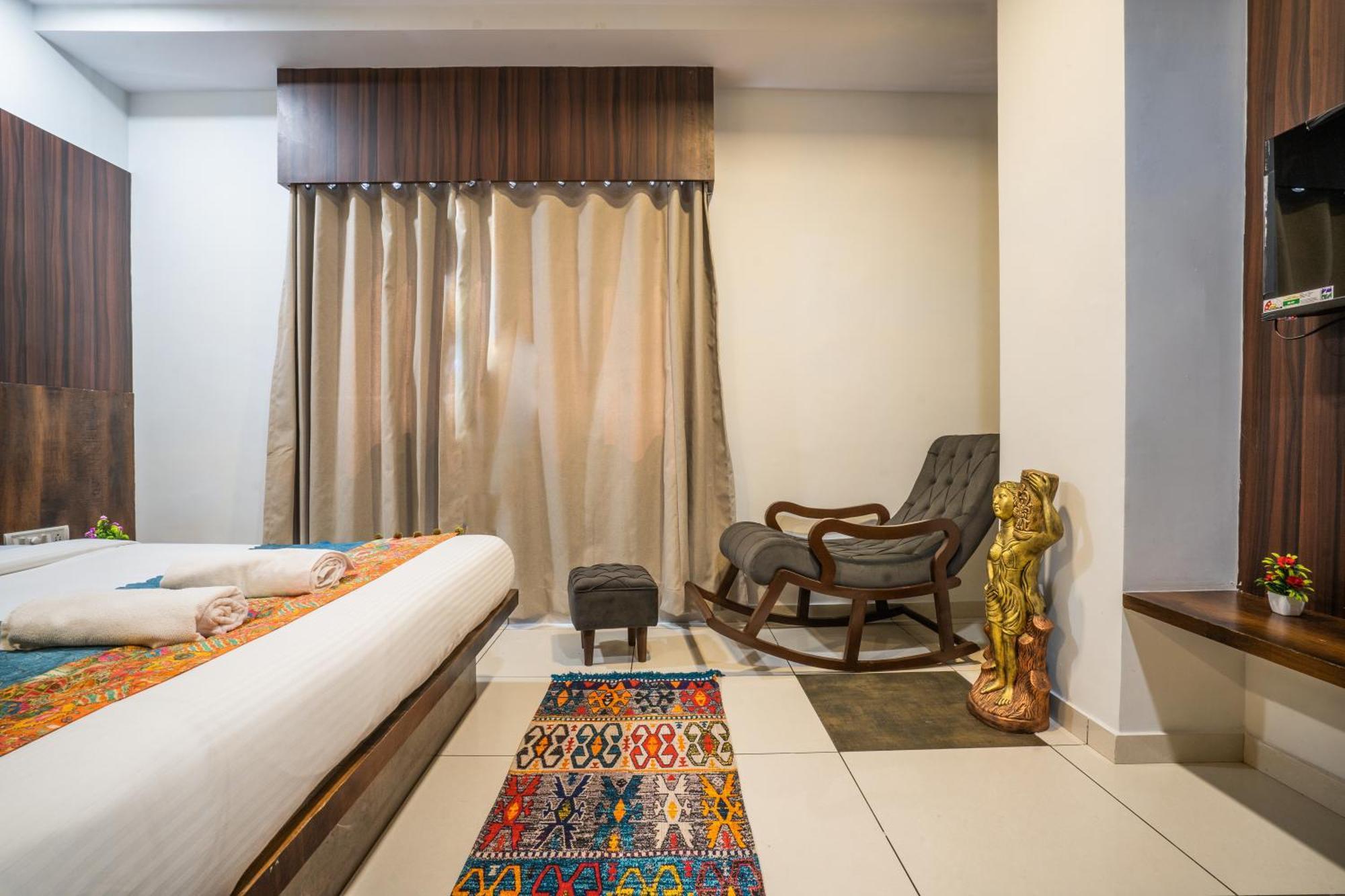 Hotel Naman Udaipur Extérieur photo