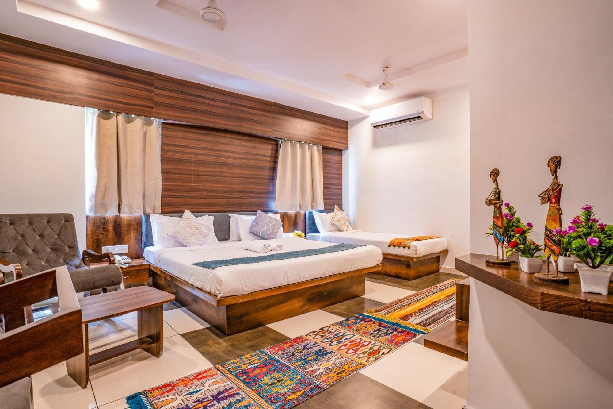 Hotel Naman Udaipur Extérieur photo