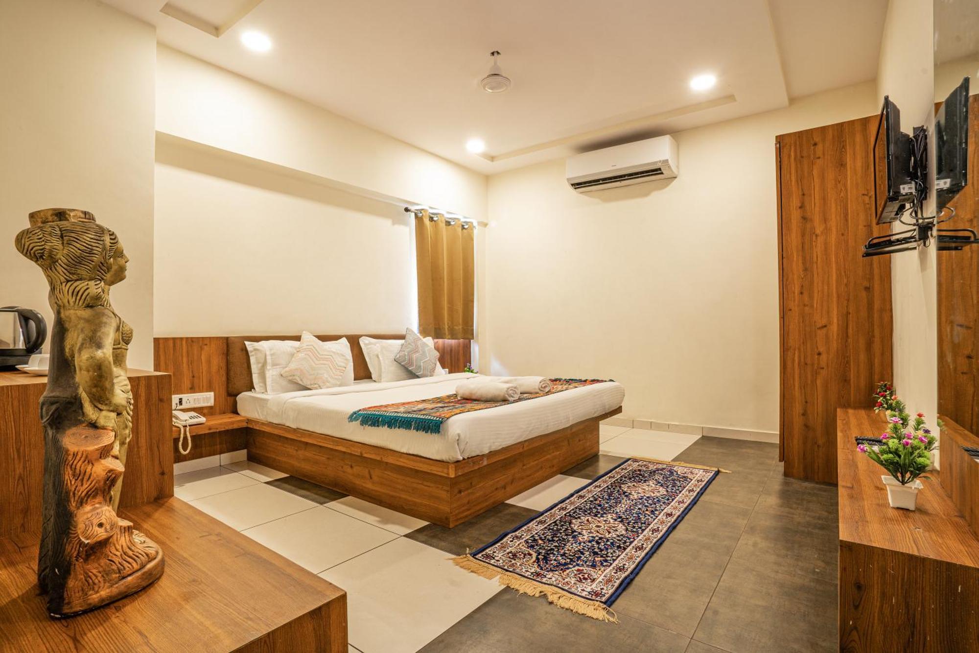 Hotel Naman Udaipur Extérieur photo