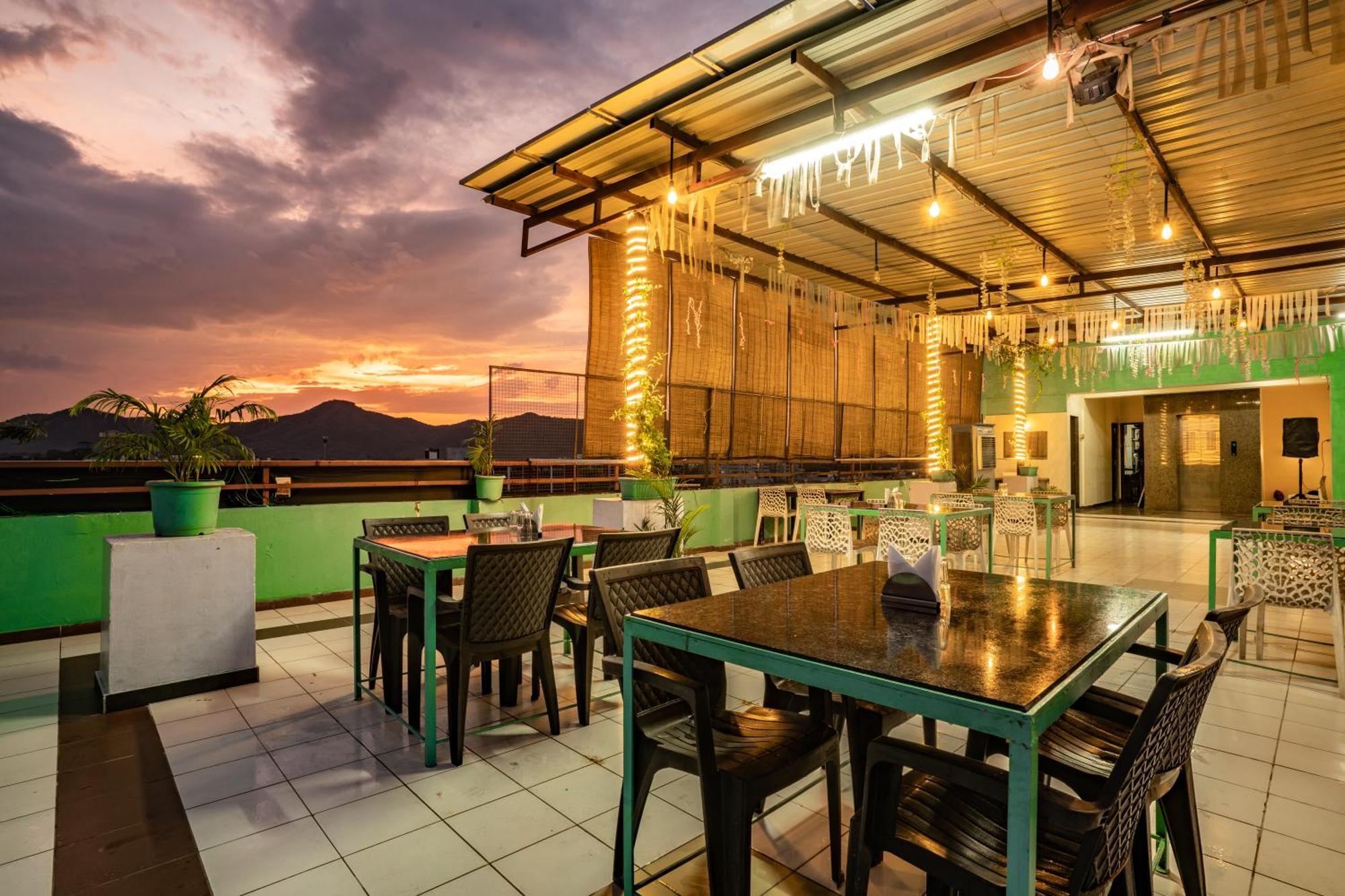 Hotel Naman Udaipur Extérieur photo