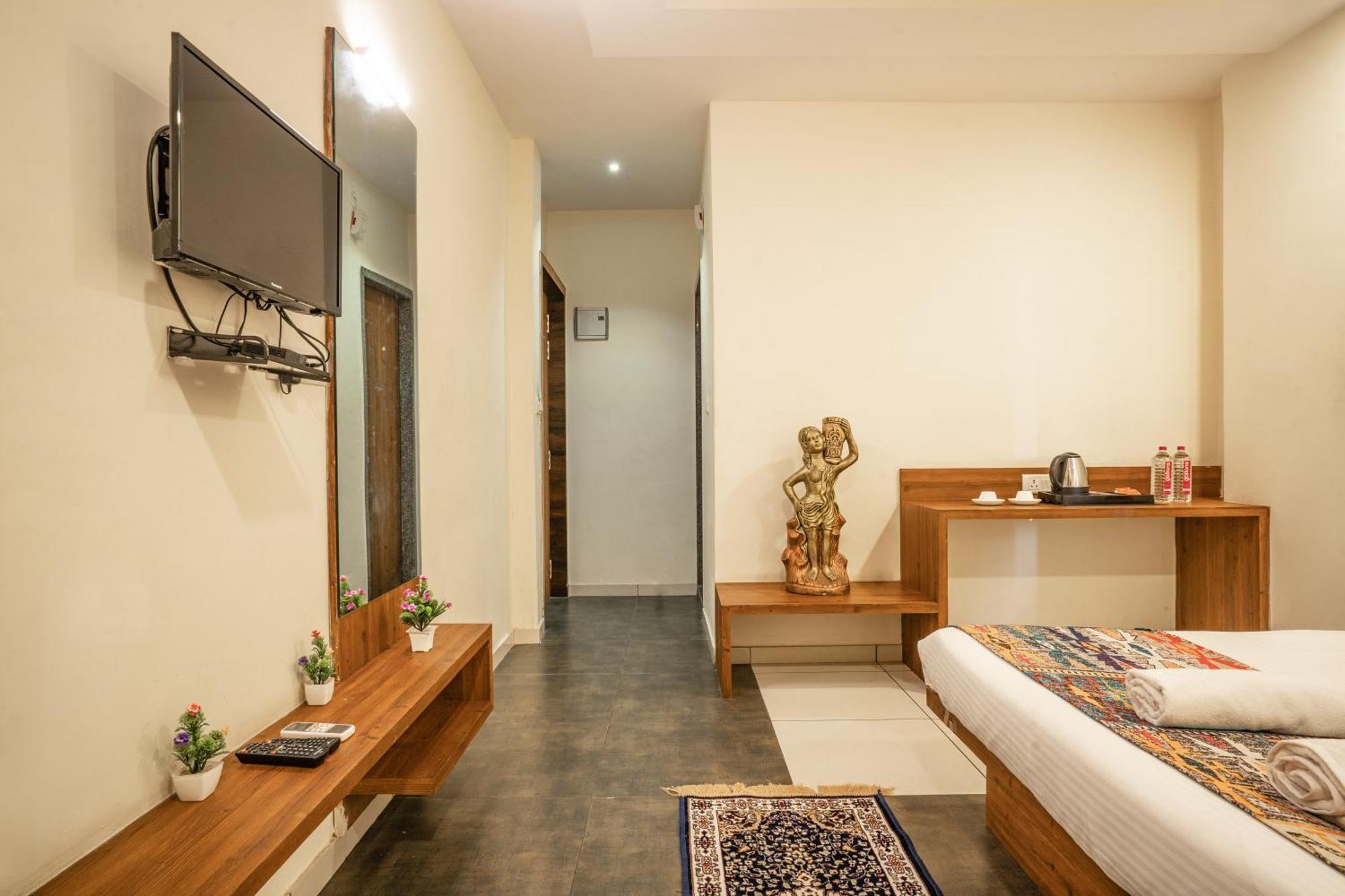 Hotel Naman Udaipur Extérieur photo