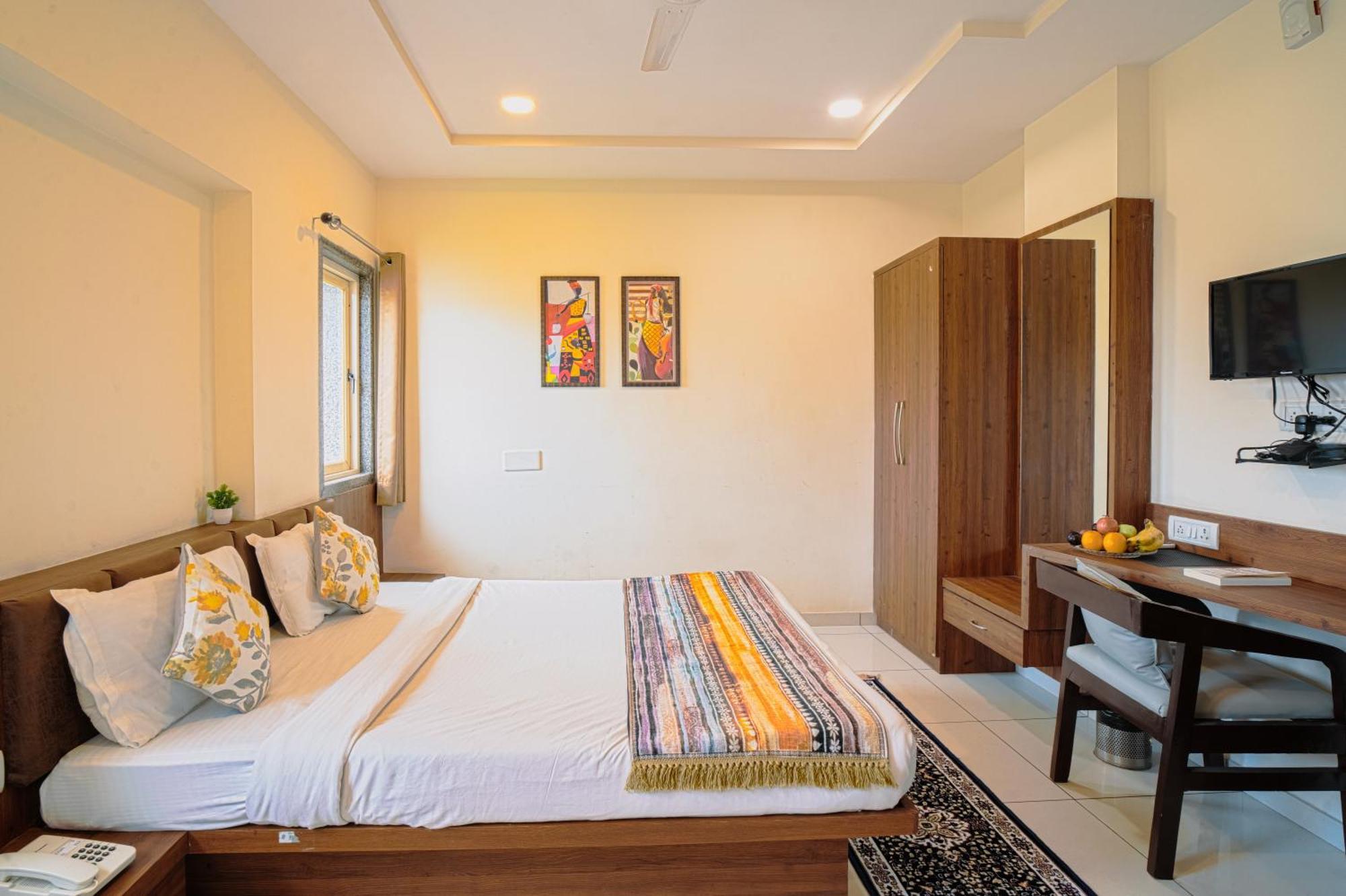 Hotel Naman Udaipur Extérieur photo